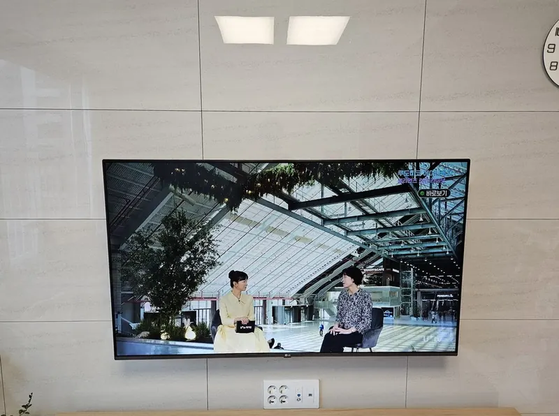 다산지금데시앙 무타공 벽걸이TV 시공 사진 1